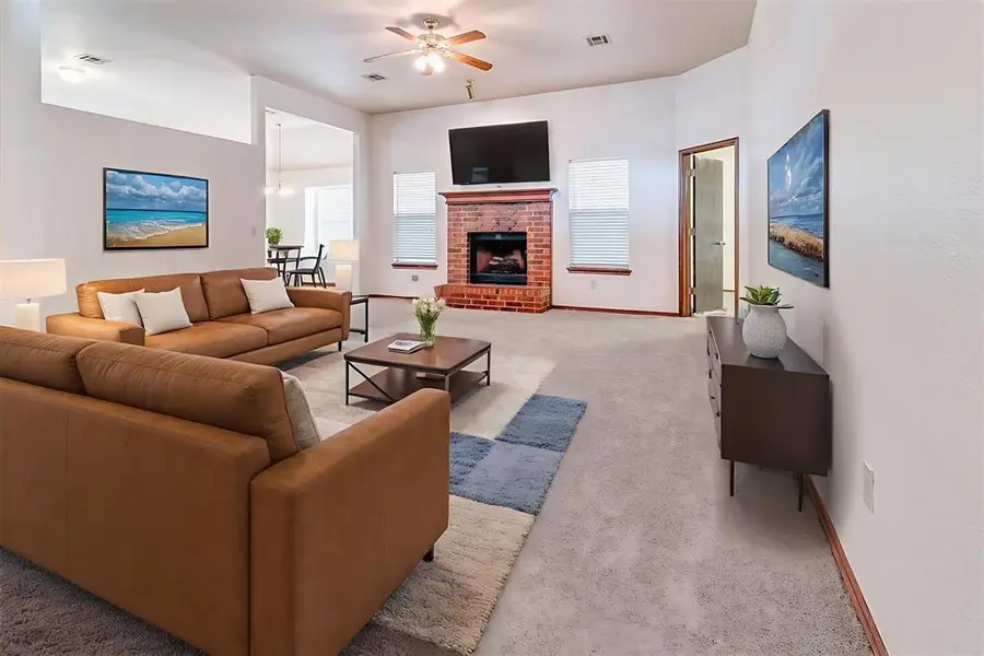 8301 Rayburn Avenue, Oklahoma City, OK 73149 - #3