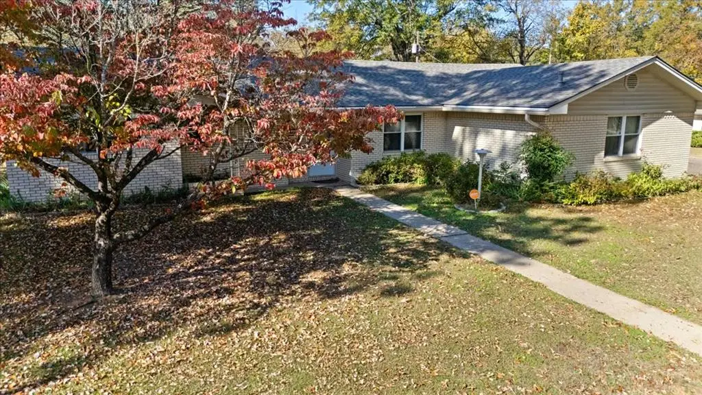 501 SE Avenue J, Idabel, OK 74745 - #1