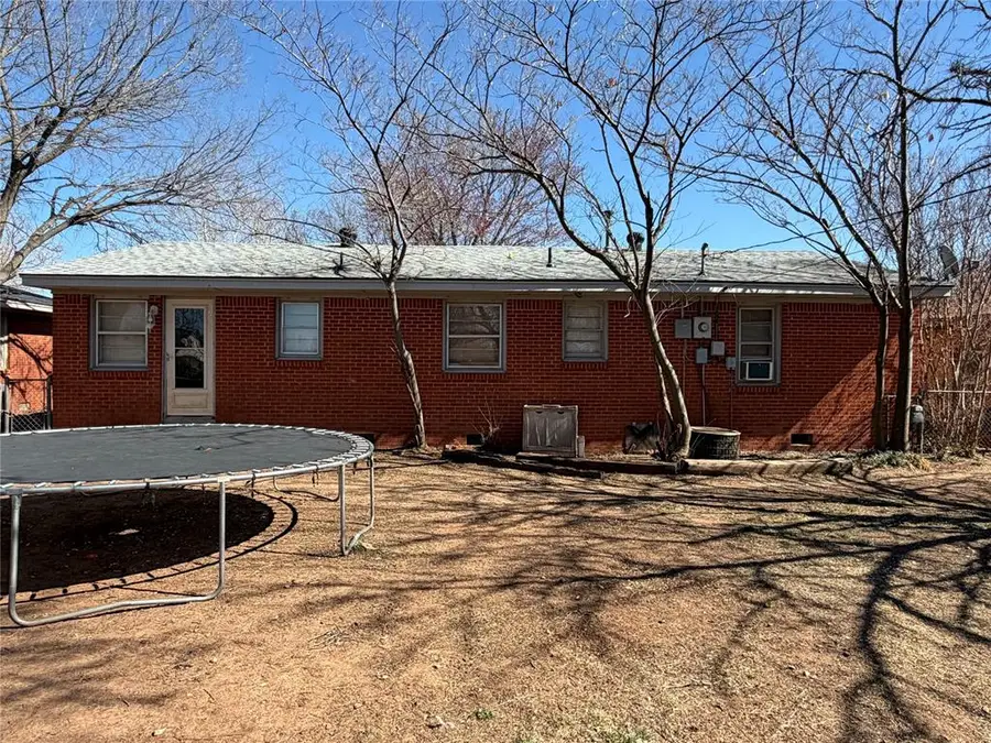 1110 N Grant Street, Cordell, OK 73632 - #3