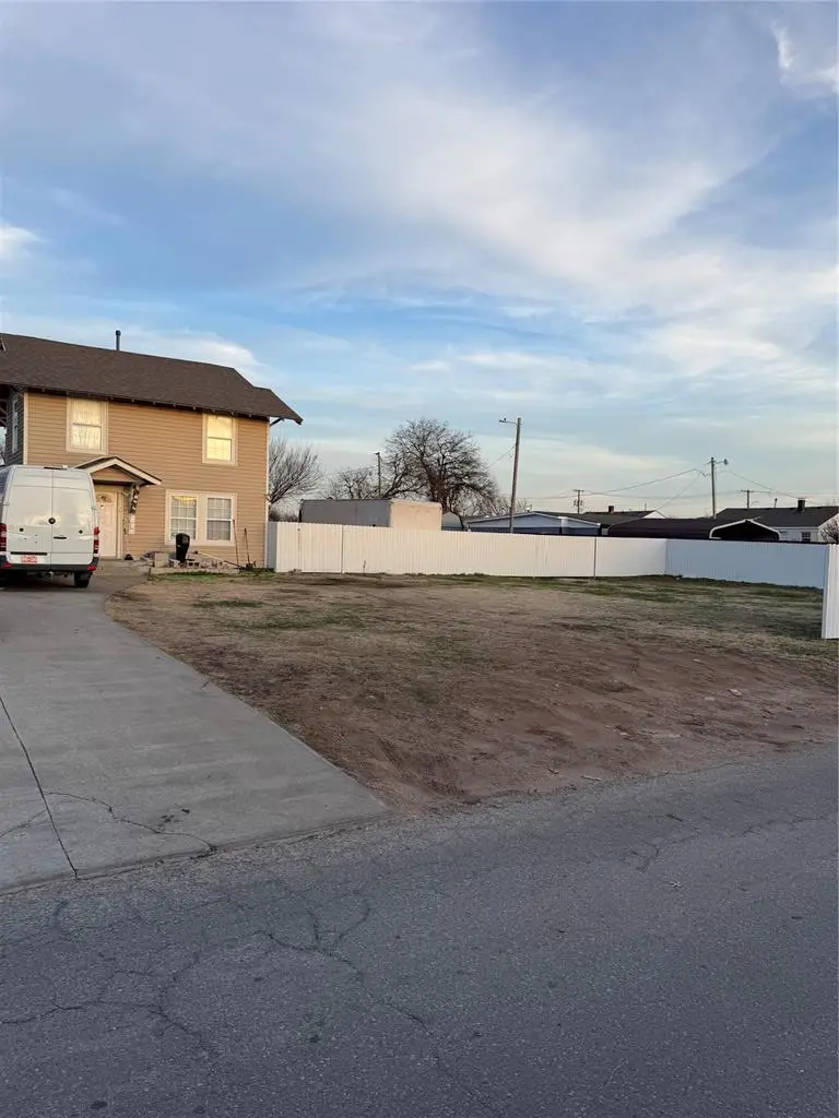 1136 N Independence Avenue, Oklahoma City, OK 73107 - #2