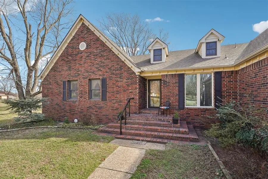 2305 E Main Street, Shawnee, OK 74801 - #3