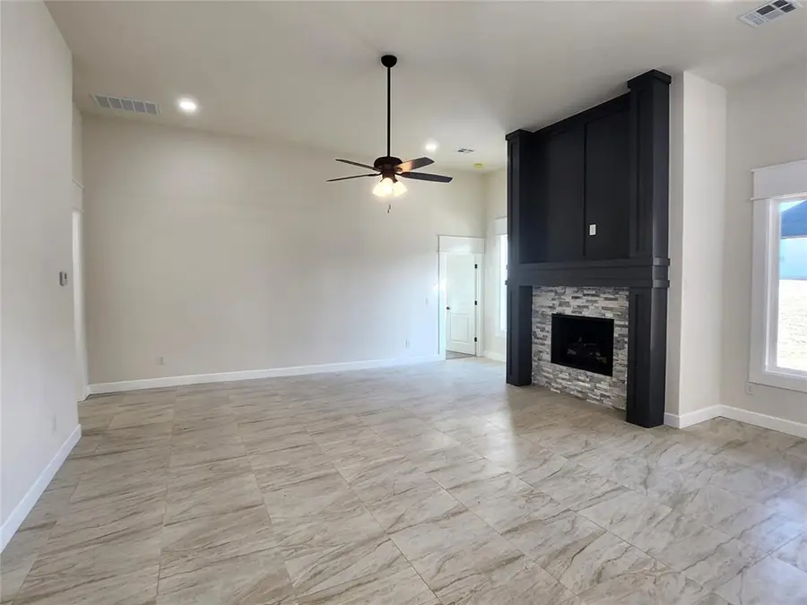 11624 NW 103rd Street, Yukon, OK 73099 - #3