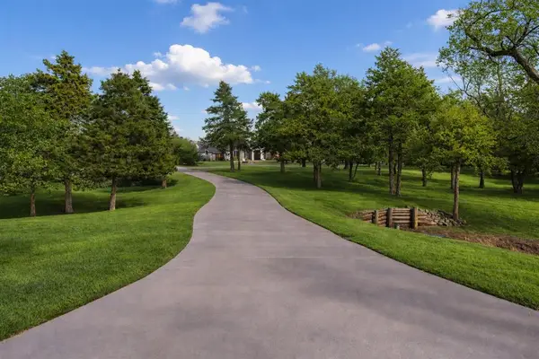 10300 S Czech Hall Road, Mustang, OK 73064