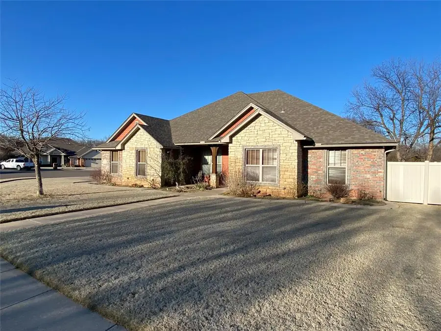 305 Treyton Place, Noble, OK 73068 - #2