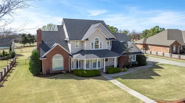 203 N Olde Bridge Road, Moore, OK 73160