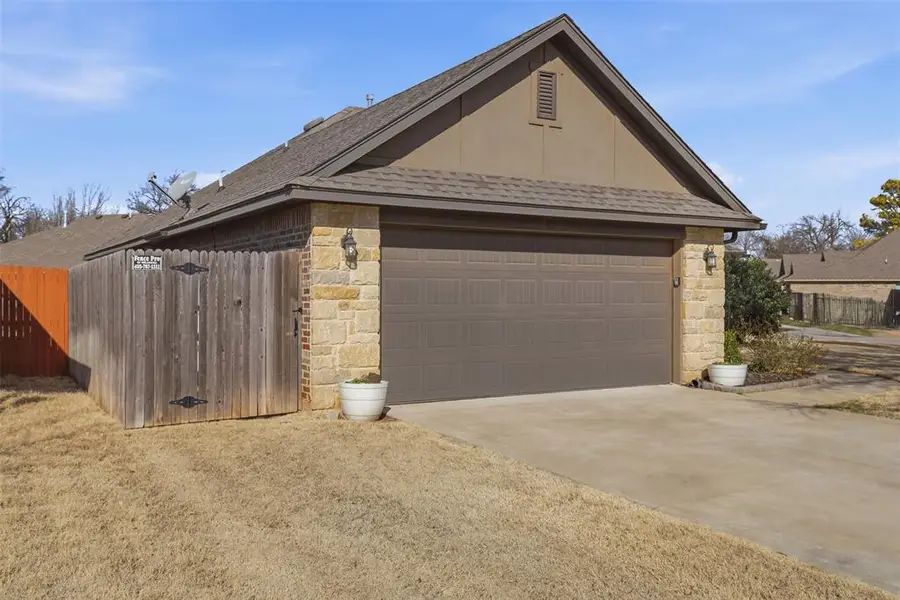 10045 SW 22nd Street, Yukon, OK 73099 - #2