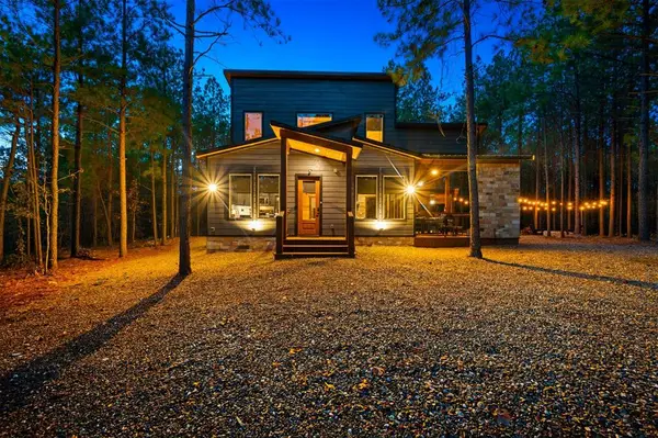 28 Hobie Cat Lane, Broken Bow, OK 74728