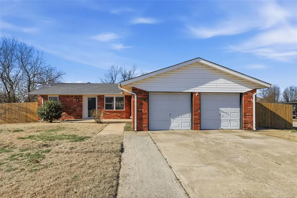 1000 Cambridge Drive, Yukon, OK 73099 - #1