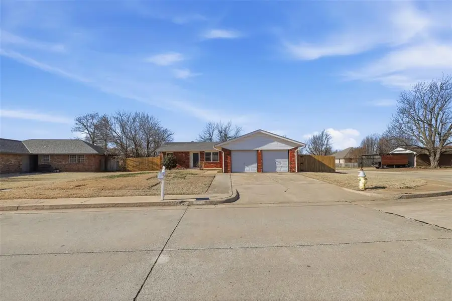 1000 Cambridge Drive, Yukon, OK 73099 - #3