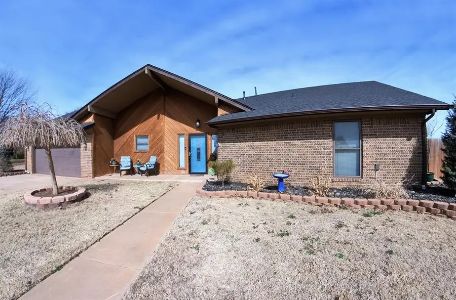 2603 Springhill Road, Clinton, OK 73601 - #2