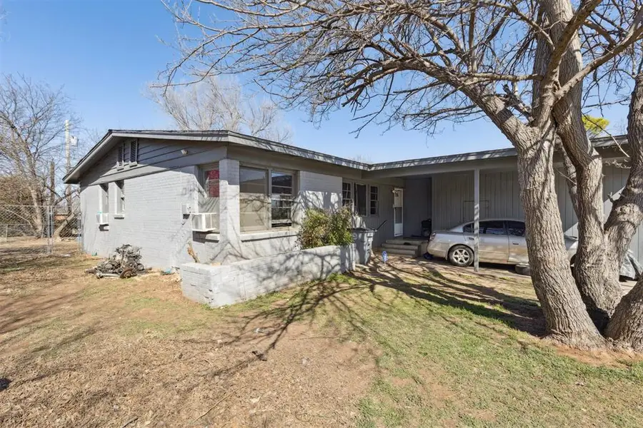 2419 NW Cheyenne Avenue, Lawton, OK 73505 - #3