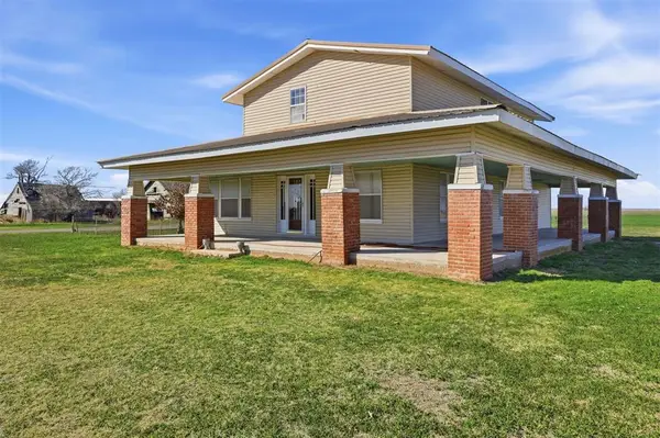 213 Cr Ew 1740 Road, Tipton, OK 73570