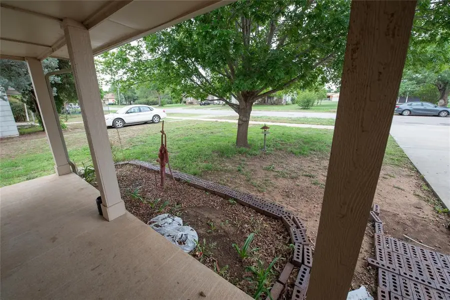 216 N Hitchcock Street, Hobart, OK 73651 - #3