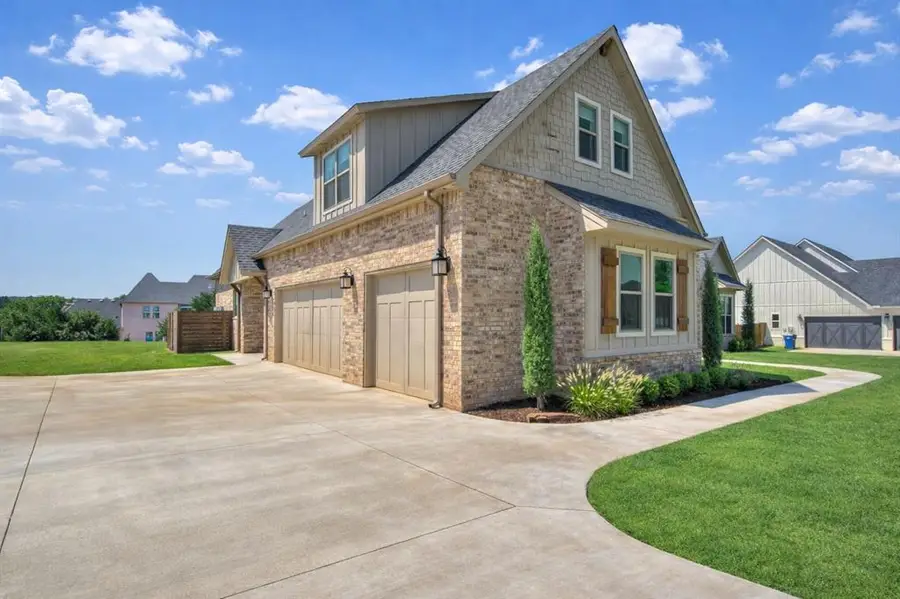 360 Old Farm Road, Edmond, OK 73034 - #2