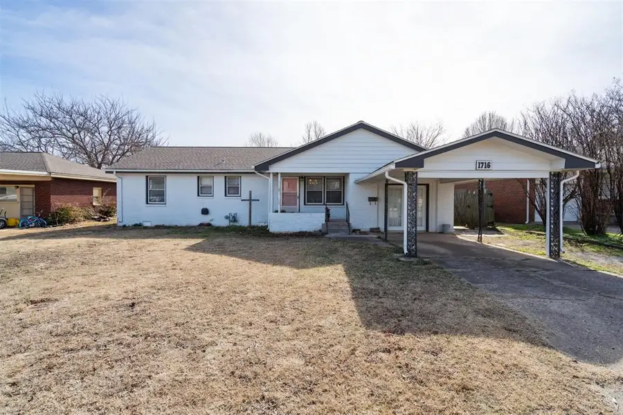 1716 S Walnut Street, Pauls Valley, OK 73075 - #2