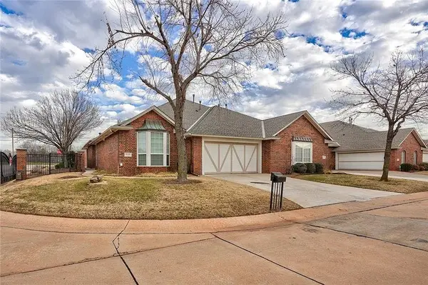 15420 Monarch Lane, Edmond, OK 73013