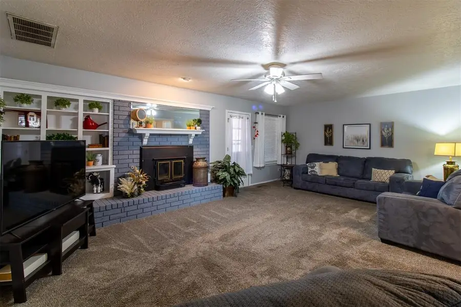 3123 Tall Oaks Circle, Norman, OK 73072 - #3