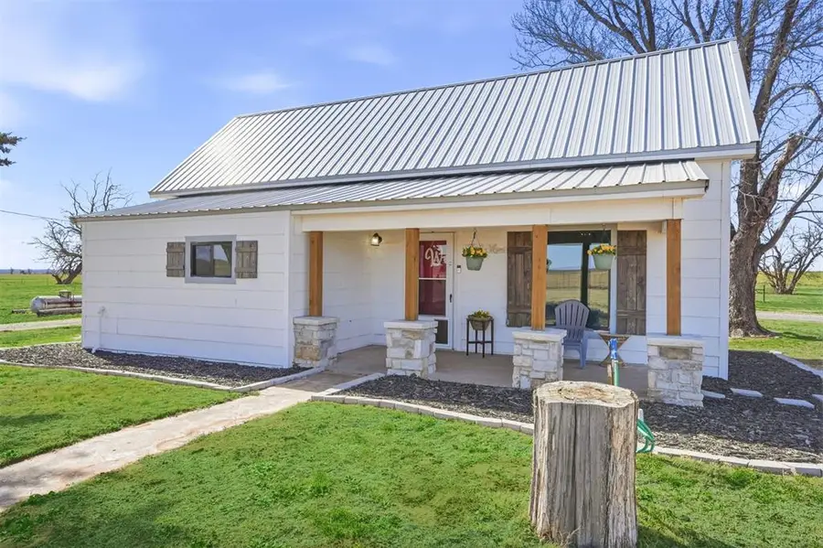 11837 N 1820 Road, Sayre, OK 73662 - #2