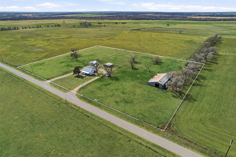 11837 N 1820 Road, Sayre, OK 73662 - #3