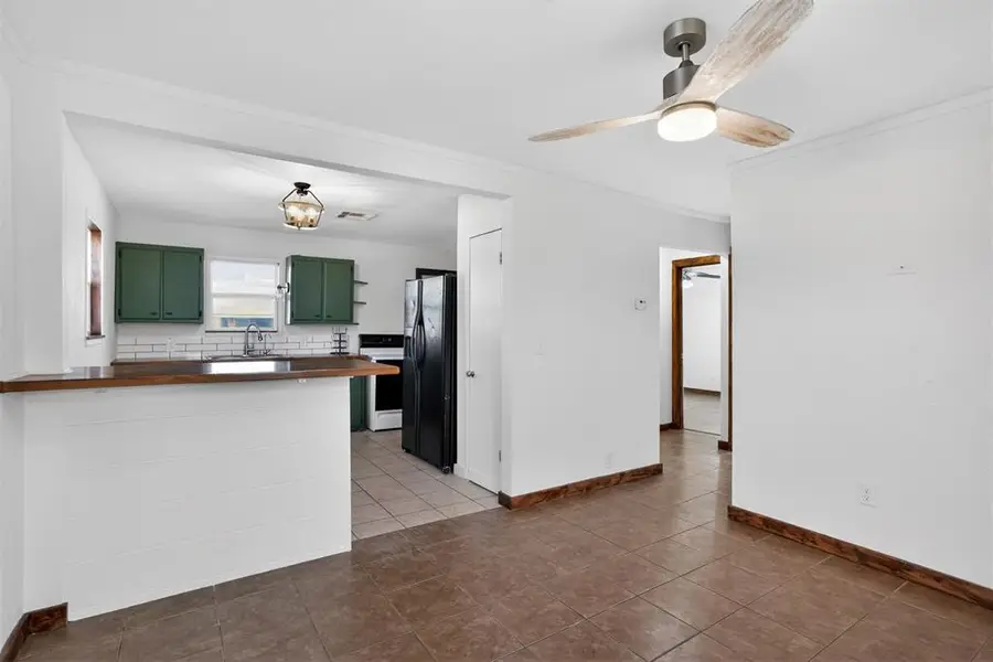 309 W Elm Street, Tuttle, OK 73089 - #3