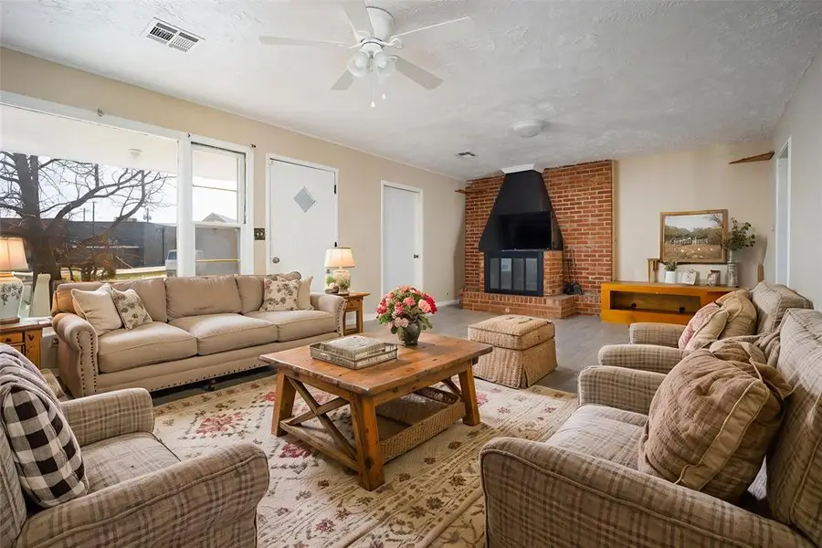 219 E Dale Street, Norman, OK 73069 - #2