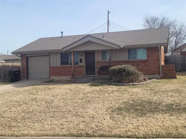 420 S Dallas Avenue, Moore, OK 73160