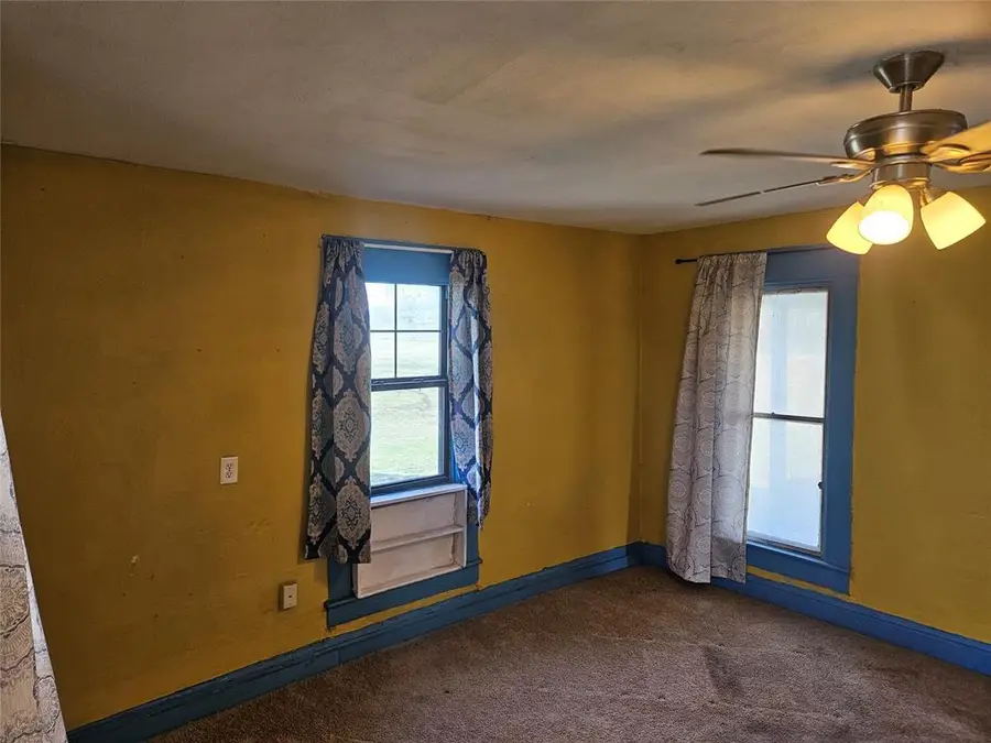 1106 S 11th Street, Frederick, OK 73542 - #3