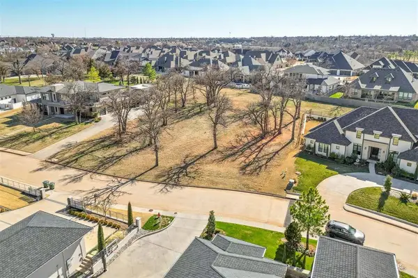 6525 Gold Cypress Drive, Edmond, OK 73025