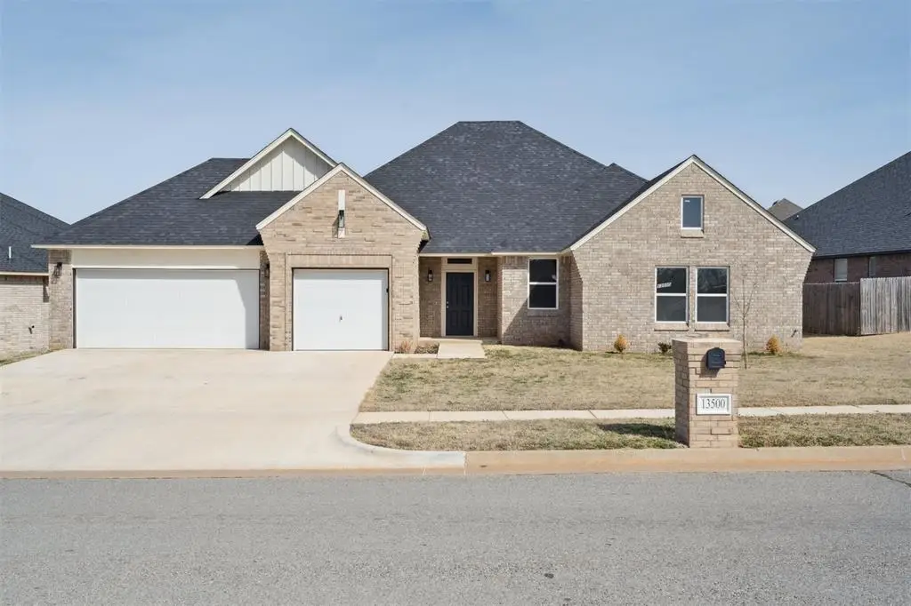 13500 Carlisle Crossing Drive, Yukon, OK 73099 - #1