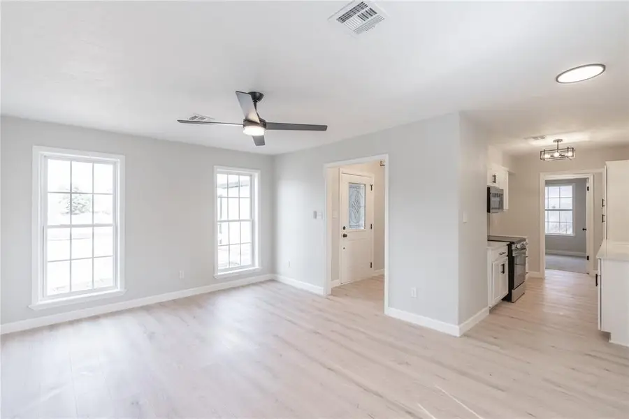 916 NW 102nd Street, Oklahoma City, OK 73114 - #3