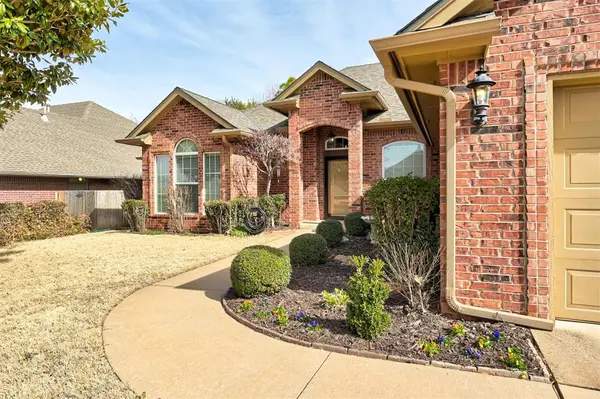 2809 Sterling Drive, Edmond, OK 73012
