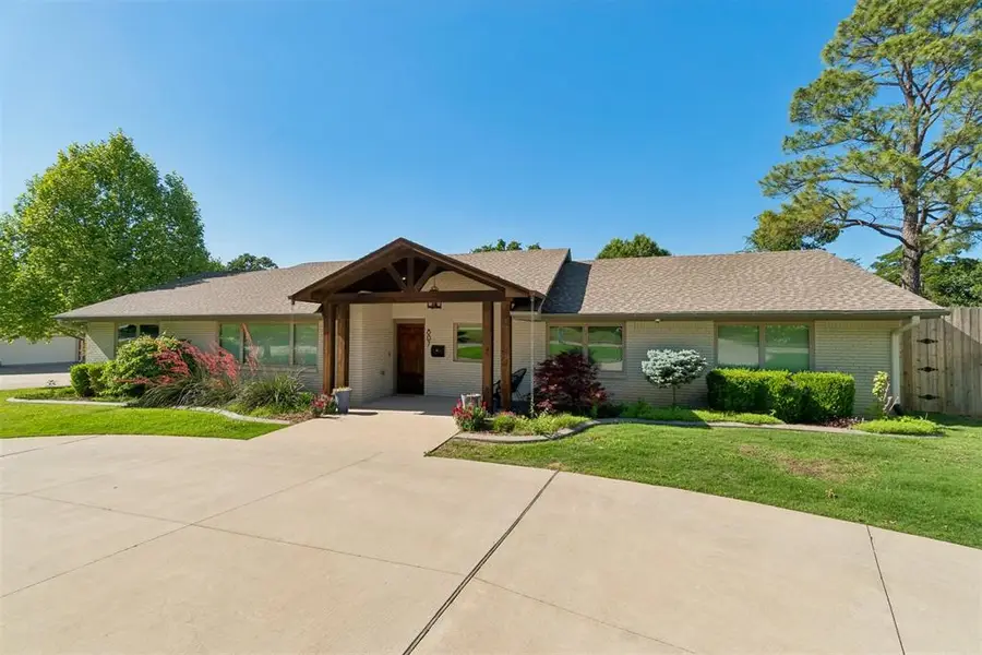 807 Willment Place, Edmond, OK 73034 - #3