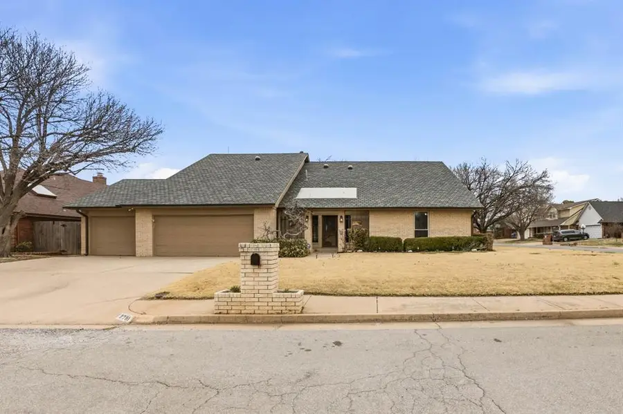 2701 Blue Quail Pass, Edmond, OK 73013 - #2