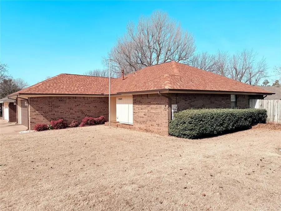 1909 Fountain View, Edmond, OK 73013 - #3