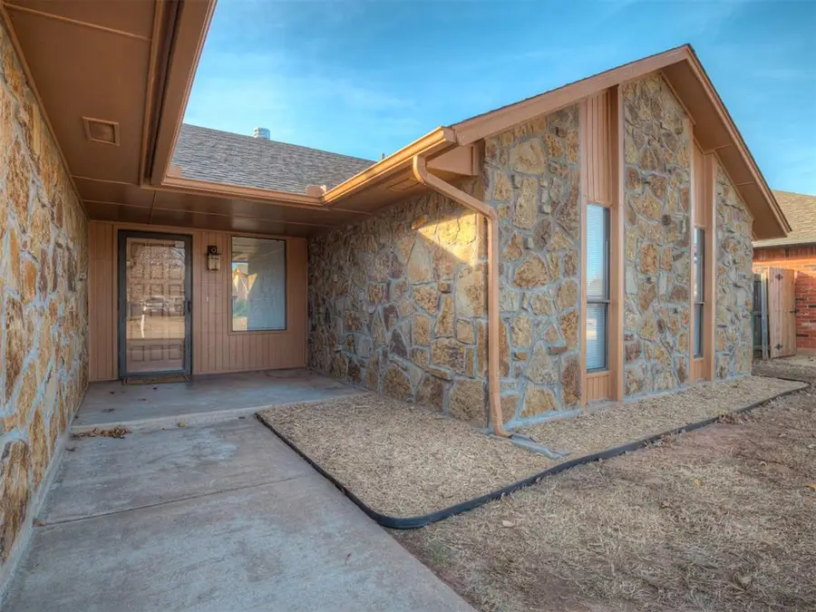 109 N Grand Fork Drive, Edmond, OK 73003 - #2