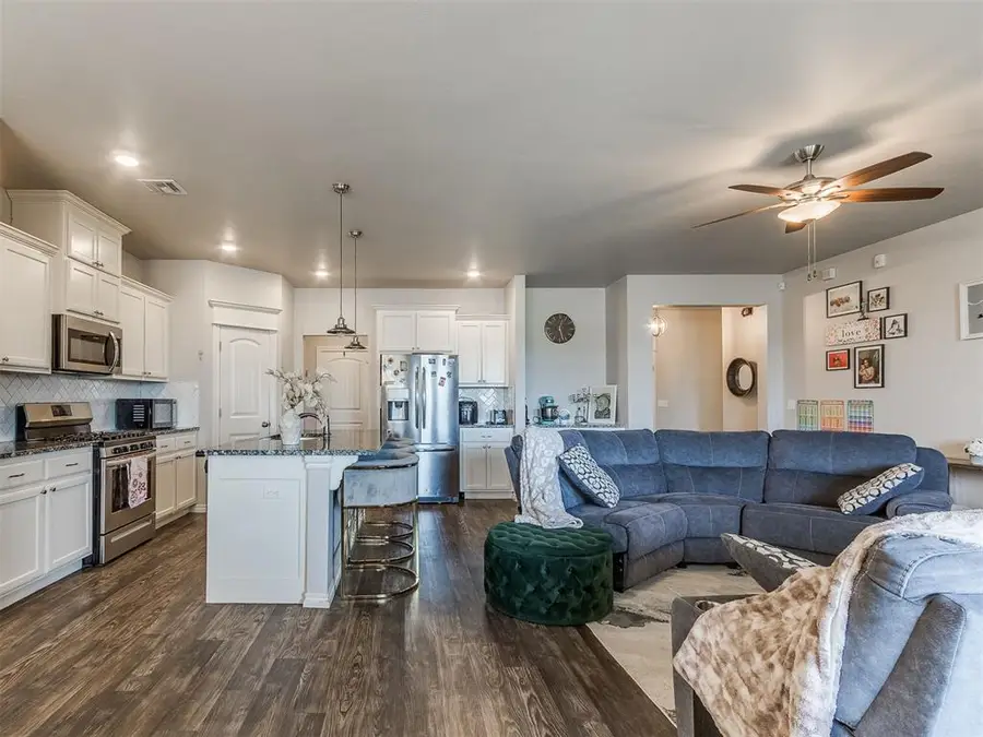 10621 Little Sallisaw Creek Drive, Yukon, OK 73099 - #3