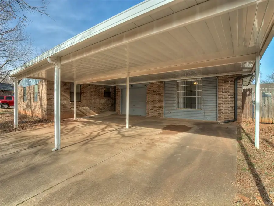 3421 E Noble Drive, Edmond, OK 73034 - #2