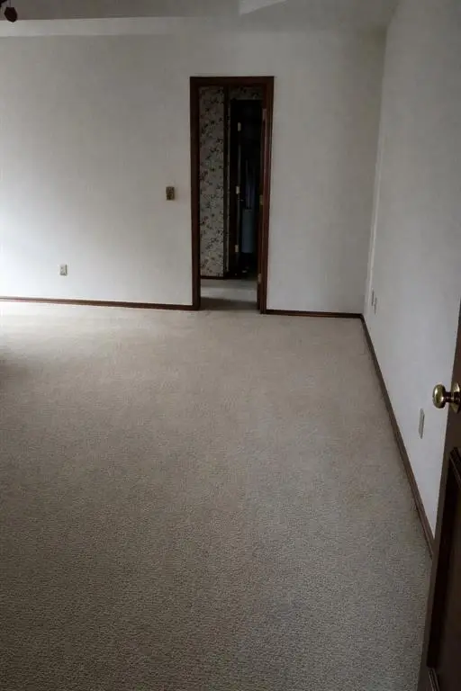 9216 Lakecrest Drive, Oklahoma City, OK 73159 - #3