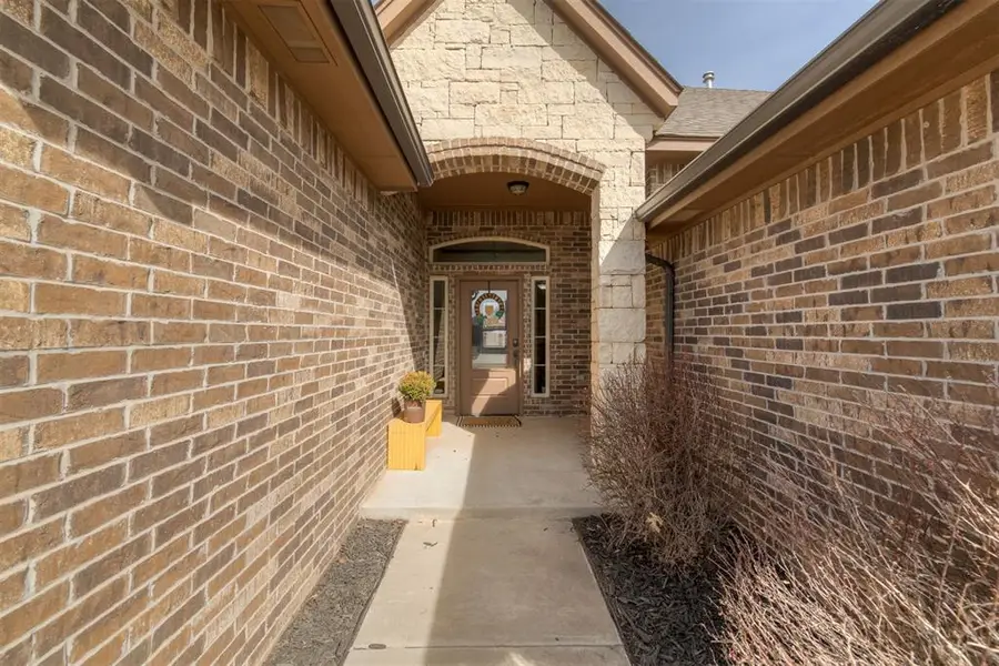 11721 SW 14th Street, Yukon, OK 73099 - #2