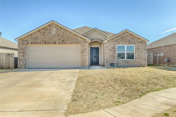9504 Saddle Drive, Yukon, OK 73099