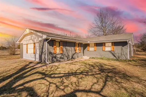 5825 N Blue Lake Drive, Norman, OK 73069