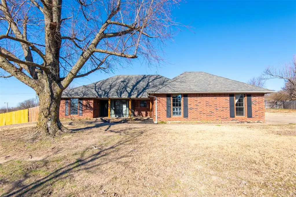 5243 W Lakeview Drive, Harrah, OK 73045 - #1