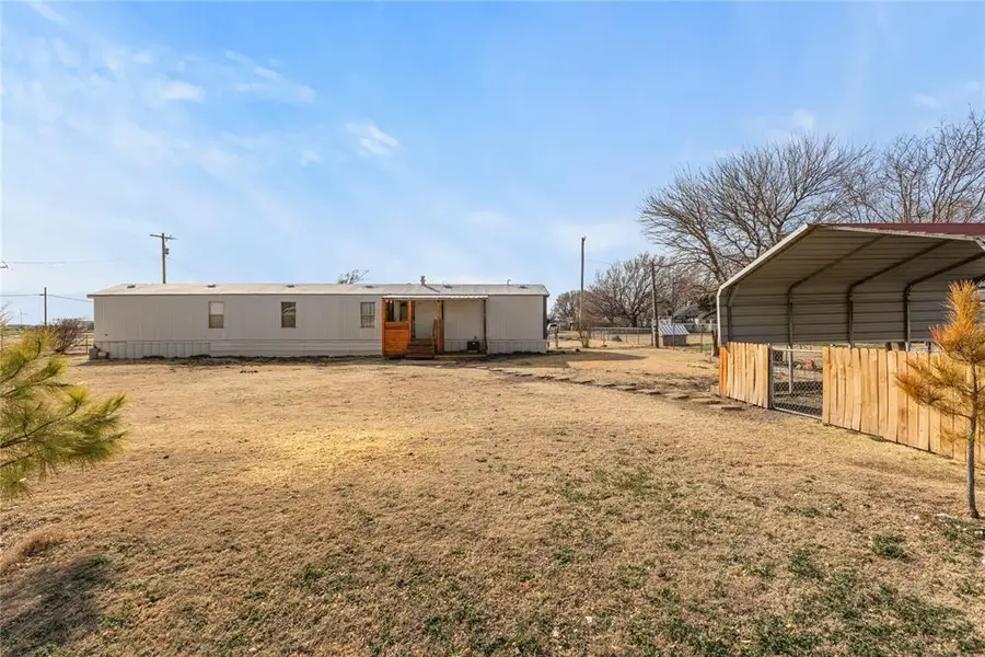 413 S 5th Street, Thomas, OK 73669 - #2