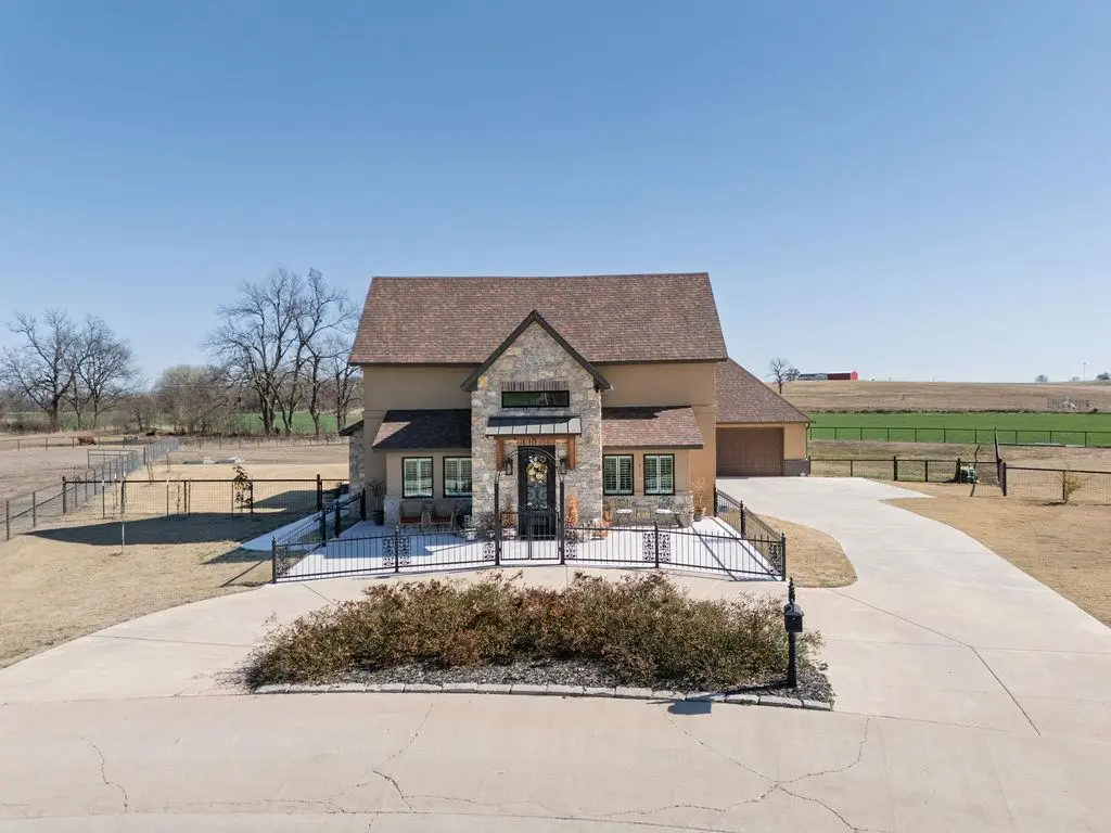 14985 White Oak Lane, Shawnee, OK 74804 - #1