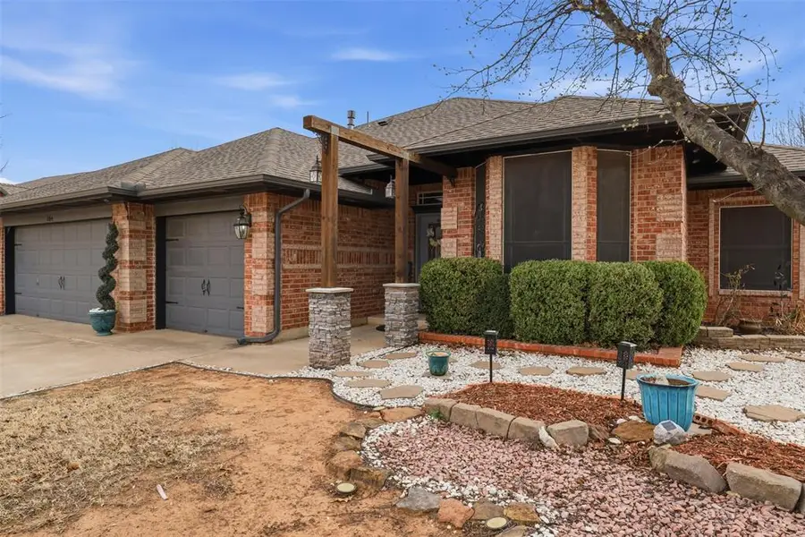 704 N Geronimo Way, Mustang, OK 73064 - #3