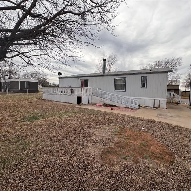 302 S 2nd Street, Canute, OK 73626 - #3