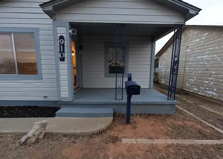 910 N Hightower Street, Altus, OK 73521 - #2