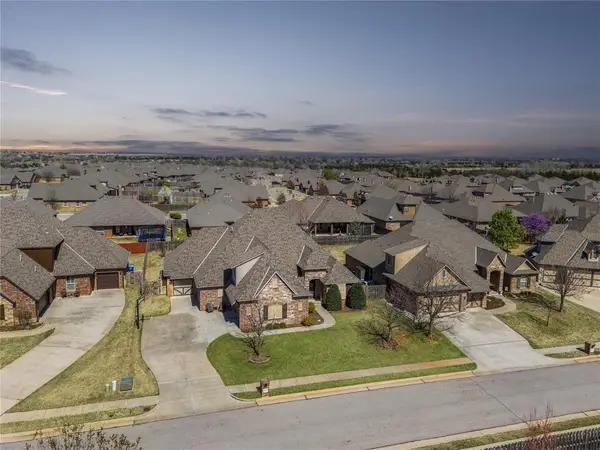 617 Caveat Court, Edmond, OK 73025