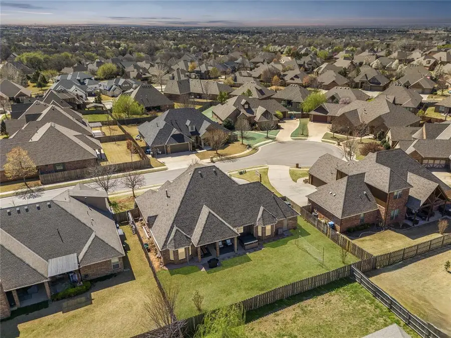 617 Caveat Court, Edmond, OK 73025 - #2