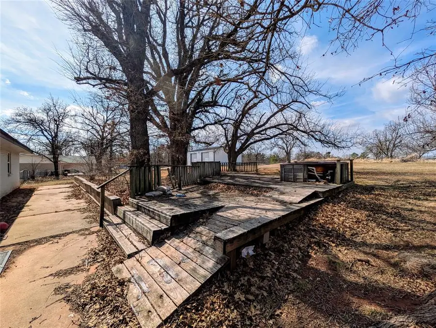 126 Pickard Drive, McLoud, OK 74851 - #2